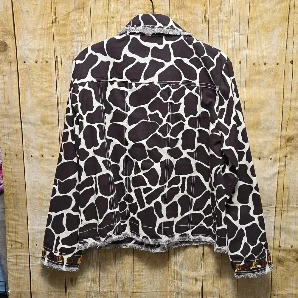 Step in Style | Animal Print | Brown White | Jacket | Size S - Picture 3 of 10